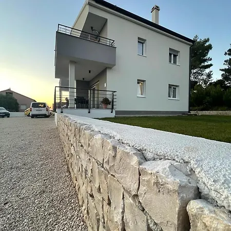 Exclusive Leonika Apartment *