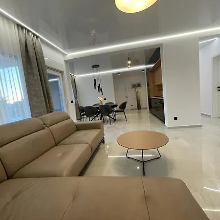 Apartment Exclusive Leonika *