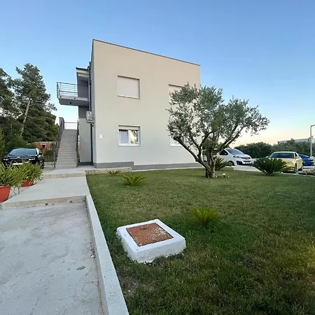 Apartment Exclusive Leonika